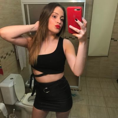 celeste_sobko's profile picture. y qué vas a hacer si vos no tenes los huevos de River Plate ⚪️🔴⚪️