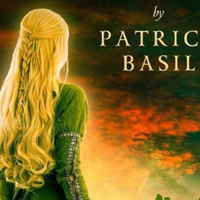 aka The Missus ;) Purdue Grad 🚂 Teacher 👩‍🏫 #Sevria #RinnAndCat Wife of budding #IndieAuthor Patrick Basil 📚📖💚 #SFF