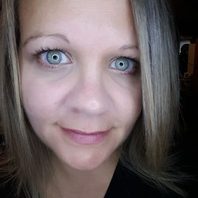 I'm a photographer based in NS, Canada, mom to 3 great kids. I'm passionate in fighting Scoliosis and giving support to families living with it. I value time.