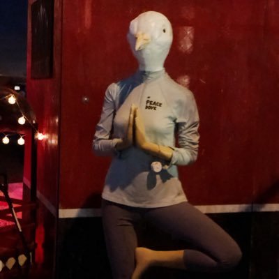 beanpaste9's profile picture. Even if it makes me blind, I just wanna see the light.