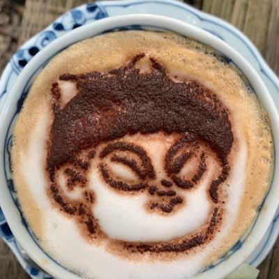ミュージカル大好き♡だけど、最近はストレートも観ます！井上芳雄さんは不動の1番！浦井健治さん・海宝直人さんの舞台は優先的に観たい！作品ではゴスレにハマってます！他に好きな俳優さんは、濱田めぐみさん、石丸幹二さん、中川大志さん🎶 フォローはお気軽にどうぞ(*^o^*)