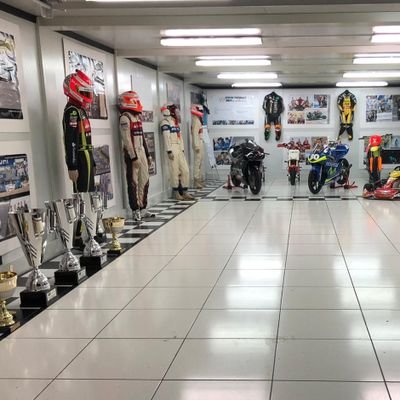 CIRCUITO karting Olaberria. https://t.co/WYEPLaRm0k  Neumáticos Cooper AVON Tyres. Distribuidor Motorsport, todo para el piloto y el coche.