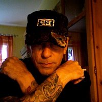 Jonathan L (@lopsidedworld) 's Twitter Profile