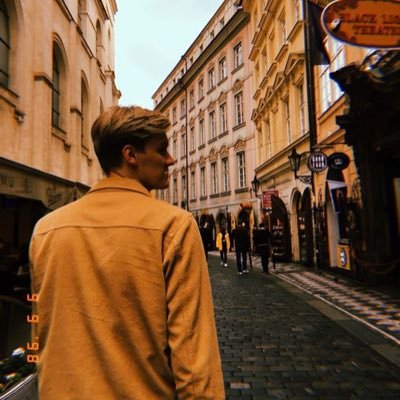 aa_mcintosh22's profile picture. Touch not the cat bot a glove