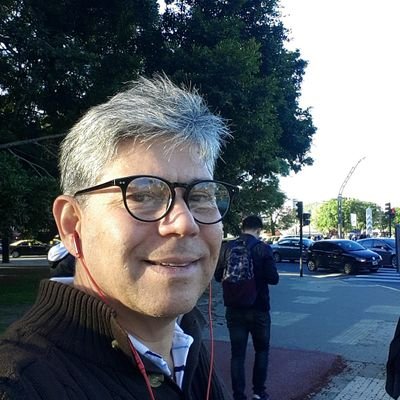 Ingeniero venezolano y argentino. Ciudadano de ideas democráticas. Amante de mi ciudad natal: Ccs y mi ciudad actual: BA.