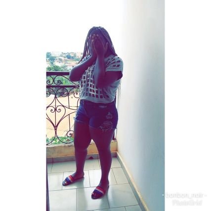 camerounaise🇨🇲
afro dancer
étudiante en banque et finance