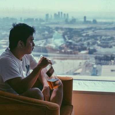 MeloYako's profile picture. Literally boring. Figuratively fun.