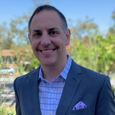 Andy_Siegel's profile picture. Journalist turned marketer turned HR guy. My #DadJokes are bad, and so is my golf game. Yet I always go fore the laugh. ¯\_(ツ)_/¯