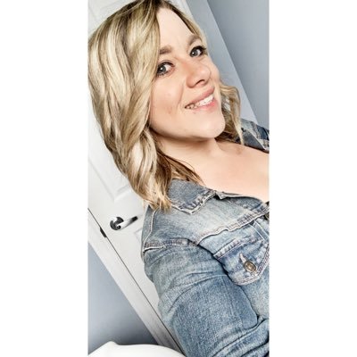 neillz's profile picture. soon to be Mama 🥰