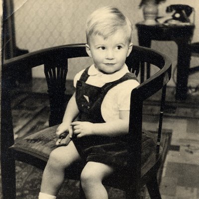 DavidSt32197031's profile picture. Husband, dad, grandpa. No time for selfish people, cheats, liars, bigots, bullies. Strange how all these traits often come together in one package.