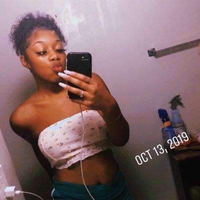 Snap-madisynnrankin8
Fb-madisynnRayohna
Insta-madisynn.rayohna