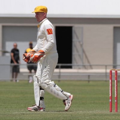 enjoying life | proud husband father | sports lover follow the red & whites Dragons, Swans & Arsenal | have a passion for🏏 & 🐎
