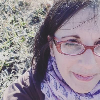 AlexChappet's profile picture. Maturée aux séries télé, régulatrice de chaos, résiliente mode multimédia, philosophie Carpe Diem et gestionnaire contenu numerique