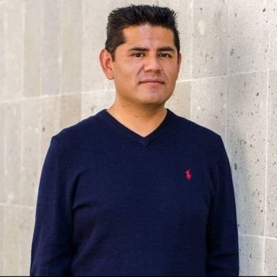 Periodista de tiempo completo, comprometido con México. Muchas historias por escribir quedan todavía.