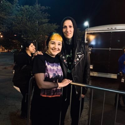 Main: @HeyItsRainRoyal | Warped 2015-2018| Met Andy Biersack 7/20/2017 & 7/14/2019 | 🤘🏻Support my friends @ASummerHigh