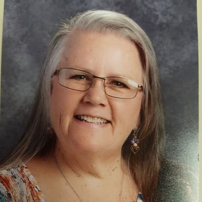 7th grade science teacher in Phoenix, Arizona. My tweets are my own.