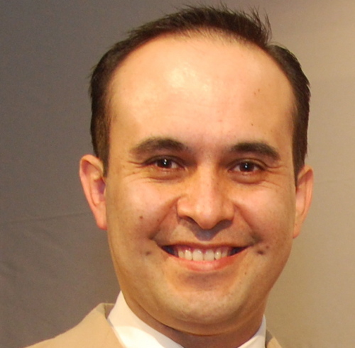 Pastor Comunidad Cristiana Renacer