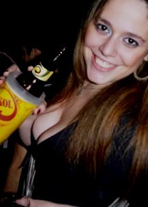 LariNovis's profile picture. A menininha, aos olhos dos pais!