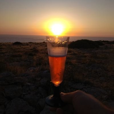 DonaEmpoderada's profile picture. somriures