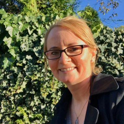 GosiaMalochleb's profile picture. Obserwatorka otoczenia. Menedżerka kampanii eko. Współzałożycielka Fundacji @OtwartyPlan i Fundacji Kupuj Odpowiedzialne @Buy_responsibly. Wspiera Skład Solny.