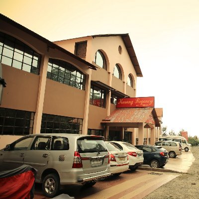 LansdowneKasang's profile picture. 