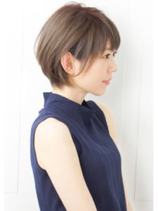 このアカウントではオシャレで可愛いトレンドヘアを紹介！おすすめのヘアカタログ、ヘアスタイルを参考にしてください。

季節ごとの流行りの髪型特集もチェック！