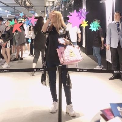 AF 팬 : 18-25' 현재진행형 / 연식오래된직관러😅 #DNFWIN / 오지랖@앙여사 / 프릭스팀&기인맘&영재팬이지만 모든 #LCK #LCKCL 응원💗 / E스포츠팬 #PUBG 등 / 프릭스거쳐간 선수분들 내시낑🫶 /
선팔⭕(맞팔DM) 이별 블언블
※직관없는 비시즌엔 💤※