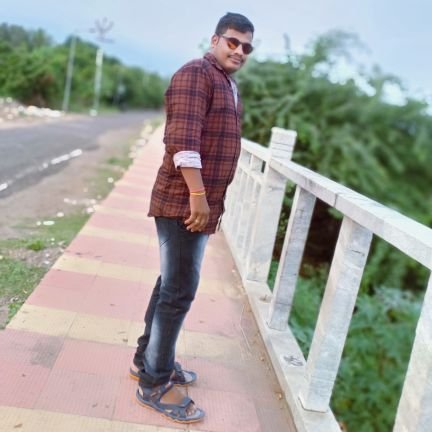 AdabalaNaresh7's profile picture. 