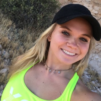 hannahschmitzz's profile picture. 