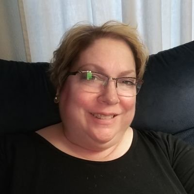 missmonakay's profile picture. 