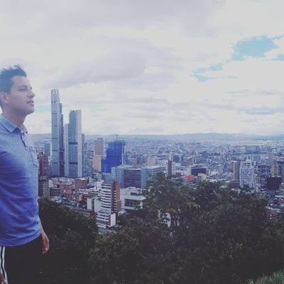 Estudiante Colombiano, inconforme con la situación de nuestro país, rodeado de corruptos y asesinos. 
Trabajemos juntos por un cambio, por un mejor mañana.