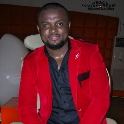smartkeyz2365's profile picture. News Football Music