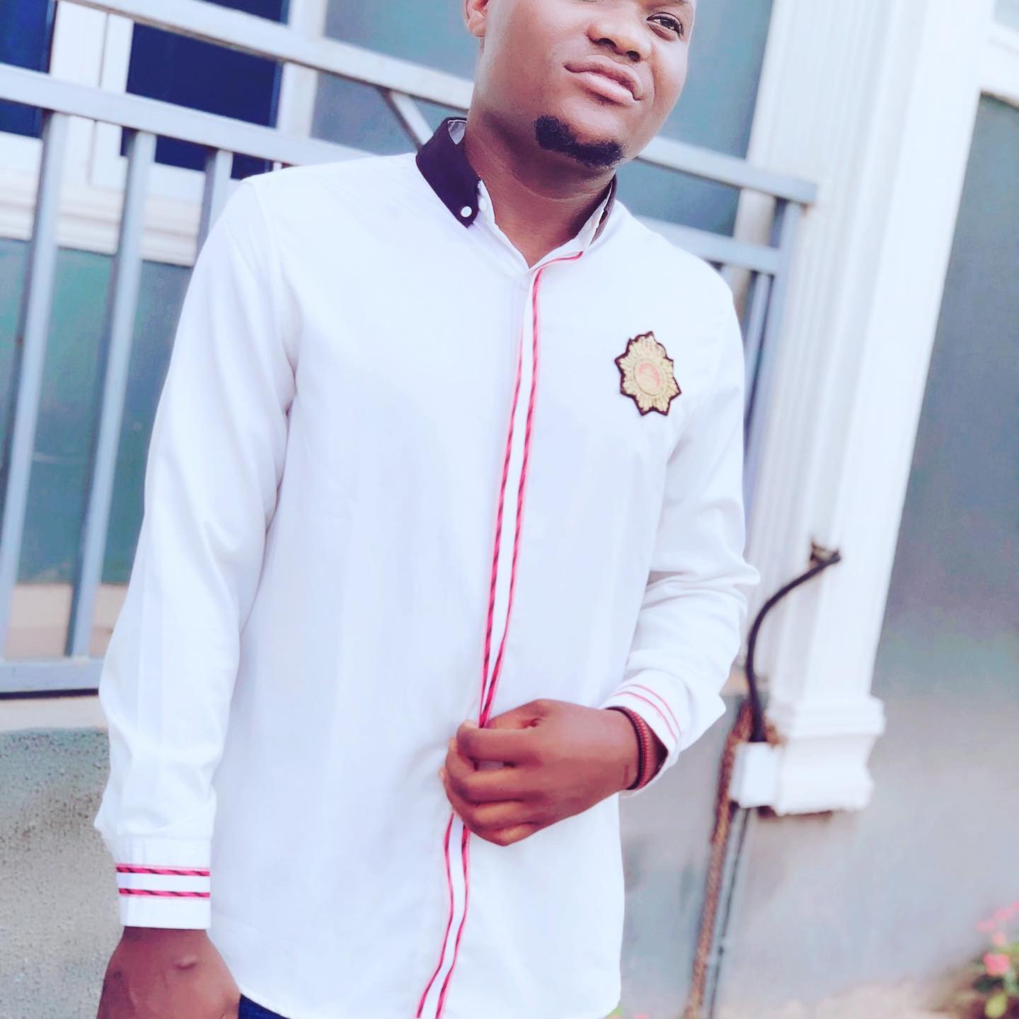 brown_patrick12's profile picture. He is known to survive from any nook of life. 
 Lol💯💯