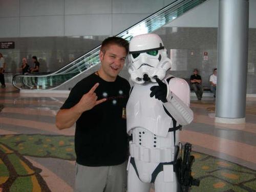 _derekW's profile picture. 