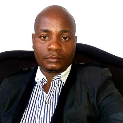 Kijana wa Kitanzania Mzalendo na Mjasiria Mali