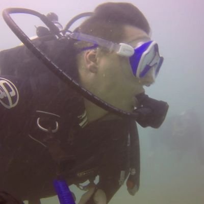 Madrileño living in Bristol. Machine Learning Platform engineer @ Cookpad.