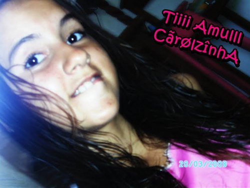 pow asou assim estrovertida alegre confesso q meiu doidinha + super FODA gosta de mim gosto de vc nao gosta de quero + e q se foda!!!!! bjus e essa sou eu!!!=D
