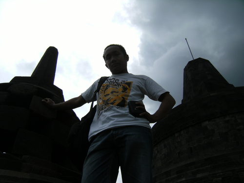 ridwan_ekos's profile picture. Fight...