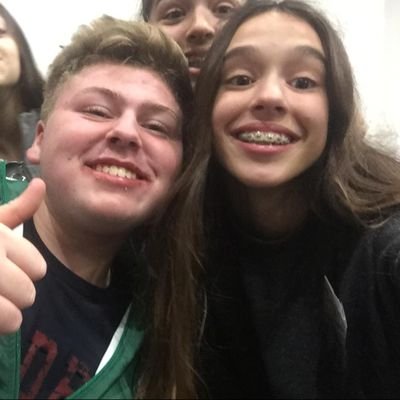 Agustin37171004's profile picture. Jugar al hockey
estar con mis amigos