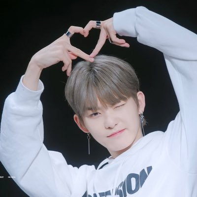 Em50409646's profile picture. 