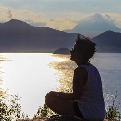 FrancihelyV's profile picture. Coragem.