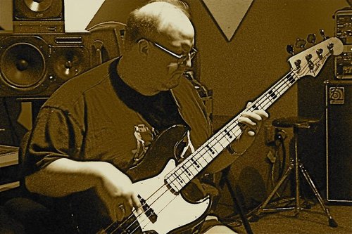 College prof, computer scientist, bass and Stick player in @TheYellowBox, volunteer firefighter, @Mets & @Giants fan, husband, and dad. Not in that order.