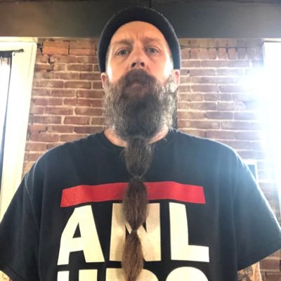 dead__ball's profile picture. KPop. Tulsa Athletic. WHUFC. Married. sober. 🌵🦓