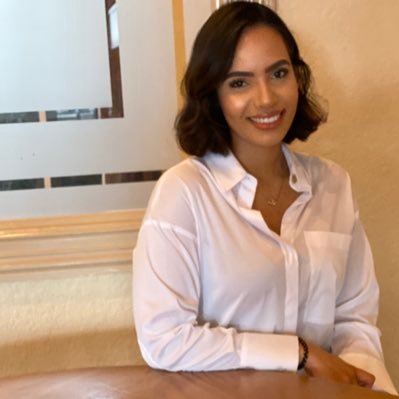 FIU P.R Student. Travel Enthusiast. Fashion Lover. #WeAreFiu