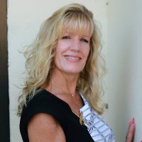 Dana Arnold - @Dana121503 Twitter Profile Photo