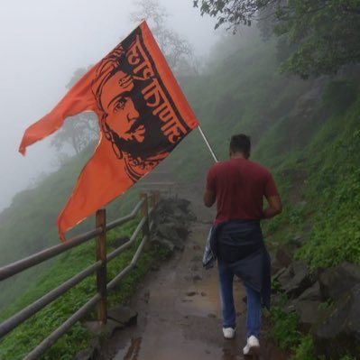bhisalep026's profile picture. *कलम* नव्हते *कायदा* नव्हता तरीही सुखी होती *प्रजा* कारण *सिंहासनावर* होता माझा *छत्रपती_शिवाजी_राजा* 🚩दैवत🚩🙏❤️