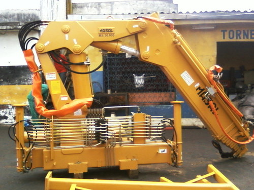 MANUTENÇÃO HIDRAULICA EM EQUIP. C/ GUINDASTES, CESTOS AERI0, COMANDOS H. BOMBAS E CILINDROS