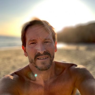 Husband | Father | Ocean Lover | Writer | Professor | Dilettante