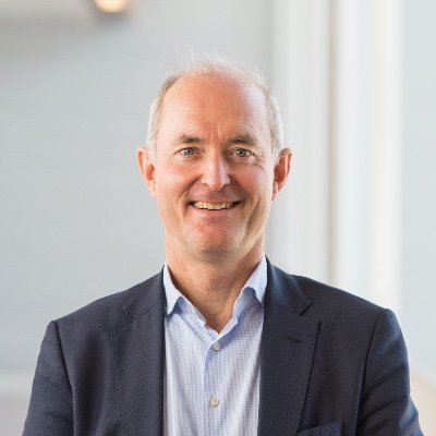 ‘Rocking the boat while staying in it’ | hoogleraar zorg & samenleving Radboudumc | speciaal gezant passende zorg ministerie van VWS