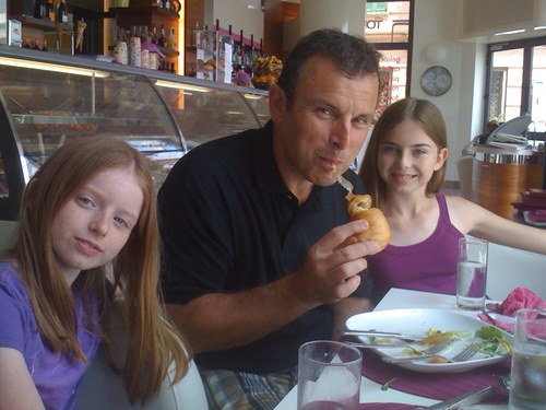 mafusco's profile picture. Surgeon who specializes in minimally invasive abdominal surgery